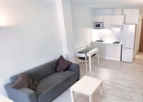 Marino II 206. Great studio second-line to the beach in Marbella centre.